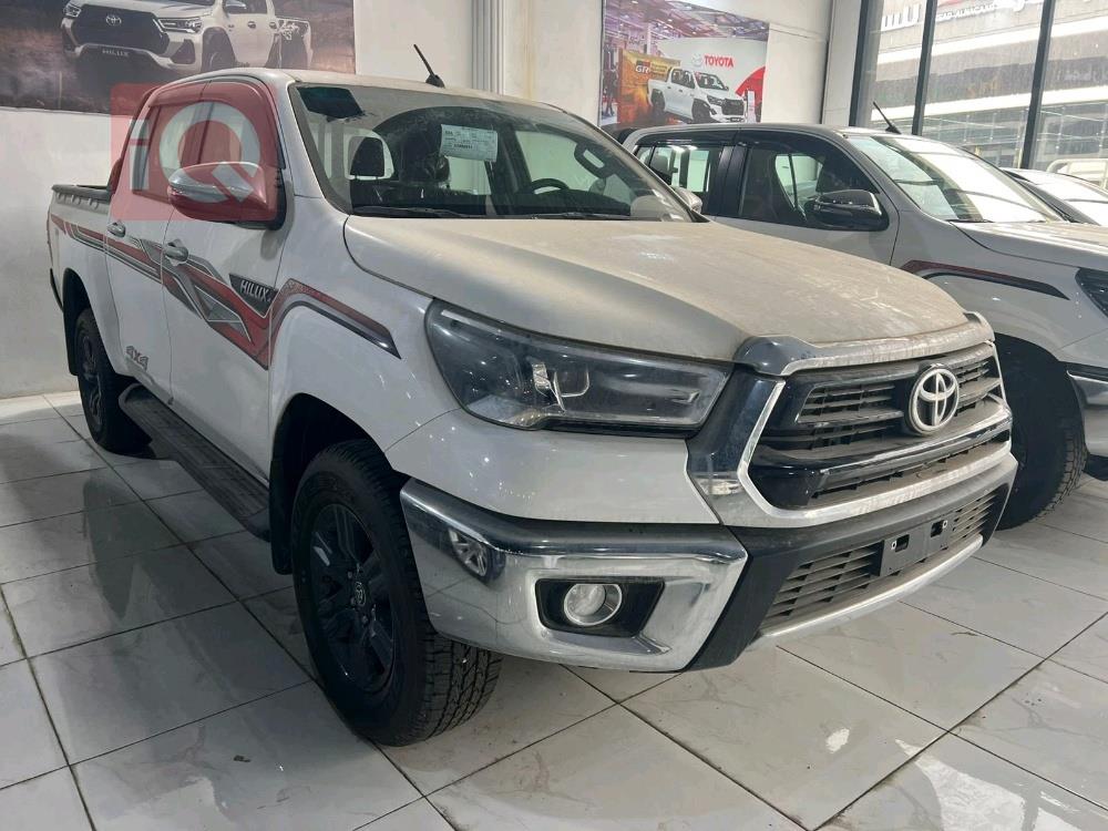 تويوتا هايلوكس